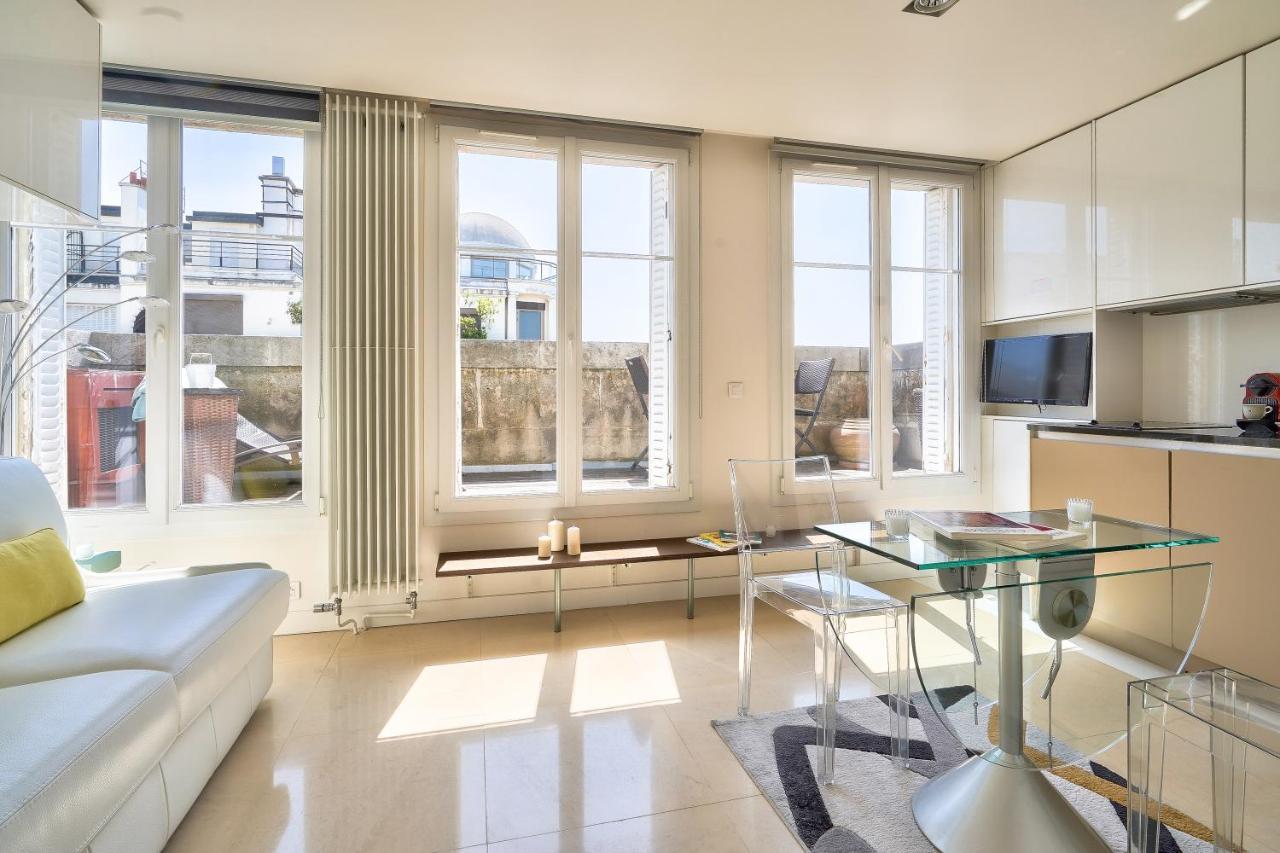 Designed Studio With Ac-Terrasse Vue Tour Eiffel Paris Exteriör bild